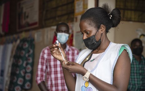 Vaccination exercise at Wandegeya market in Kampala, Uganda..jpg